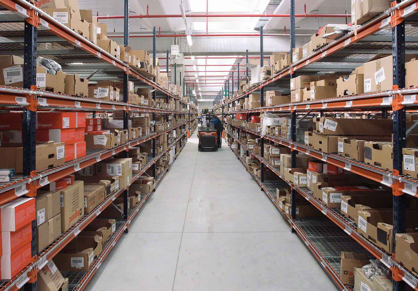 开云·官方网站登陆入口-开云(中国)智慧安全用电-仓库库房方案